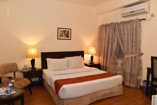 Royalton Hotel Rawalpindi - Rawalpindi - 3