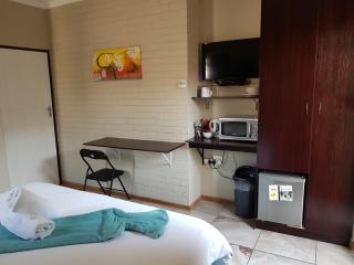Mckala Guesthouse - Kimberley - 1
