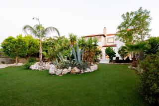 Nicole's garden villa - 9