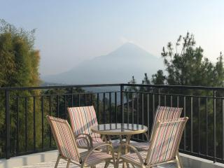 Arainn Bed & Breakfast Tretes Prigen by ecommerceloka - Prigen - 8