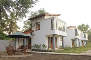 Kondo Villa - Labuhan Pandan - 4