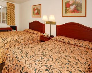 Econo Lodge Bartlesville Hwy 75 - 4