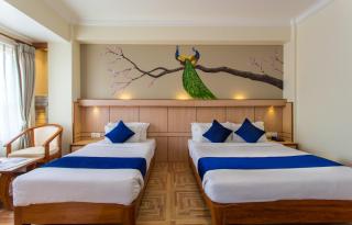 Hotel White Pearl - 1