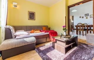 Pula Apartment - 1