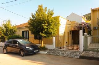 House with Garden near the Sea - Ayia Evfimia - 2