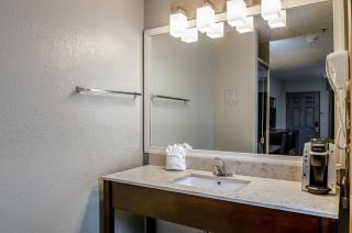 Clarion Hotel By Humboldt Bay - Eureka - 6