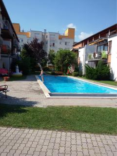 medencés önálló 4 fős 2 légterű, felszerelt földszinti apartman, terasszal, wi-fivel, 30 méterre a strandtól - Siófok - 8