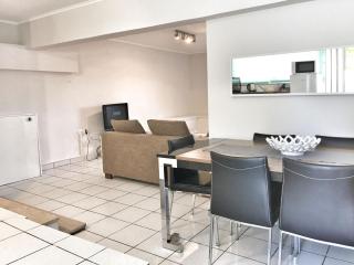 Renovated apt 100m from beach WiFi AC - Anavyssos - 3