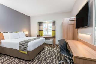 Microtel Inn & Suites by Wyndham New Martinsville - New Martinsville - 3