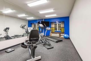 Microtel Inn & Suites by Wyndham New Martinsville - New Martinsville - 6