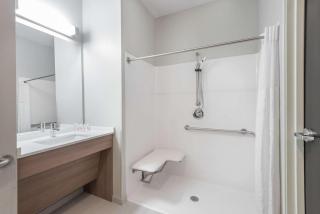 Microtel Inn & Suites by Wyndham New Martinsville - New Martinsville - 5
