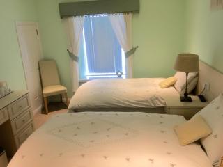 Shawlee Cottage - Airdrie - 4