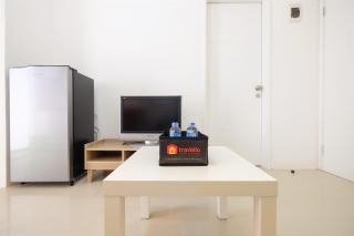 Compact 2BR Bassura City Apartment near Jatinegara By Travelio - Jacarta - 1