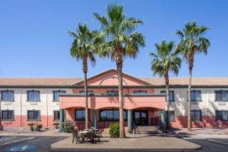 Baymont by Wyndham Phoenix I-10 near 51st Ave - Phoenix - 7