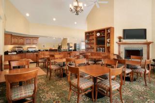 Hawthorn Suites by Wyndham Tinton Falls - Tinton Falls - 4