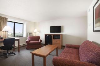 Super 8 by Wyndham Williston ND - Williston - 2