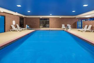 Days Inn by Wyndham Carthage - Carthage - 3