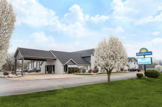 Days Inn by Wyndham Carthage - 9