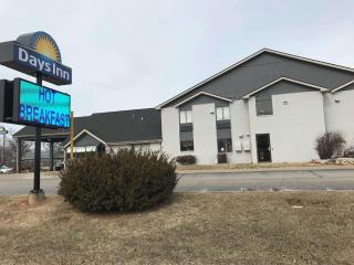Days Inn by Wyndham Carthage - Carthage - 0