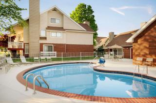 Hawthorn Suites by Wyndham Tinton Falls - Tinton Falls - 5
