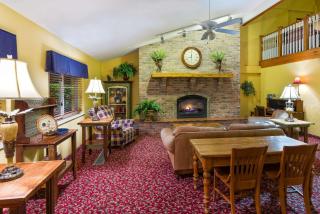 AmericInn by Wyndham Republic - Republic - 8