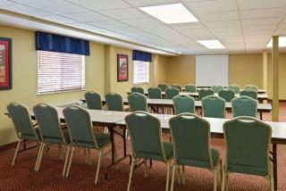 AmericInn by Wyndham Republic - Republic - 4