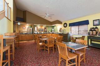 AmericInn by Wyndham Republic - Republic - 2
