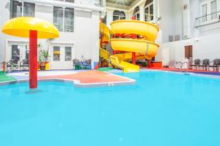 Super 8 by Wyndham Castlegar BC - Castlegar - 4