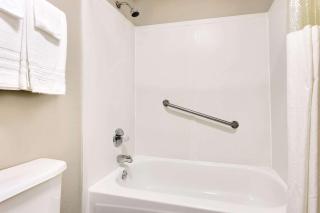Super 8 by Wyndham Athens - Athens - 3