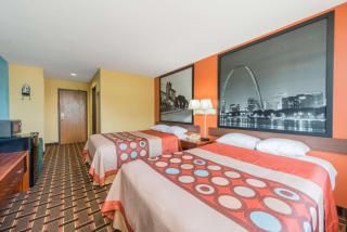 Super 8 by Wyndham Staunton - Staunton - 8