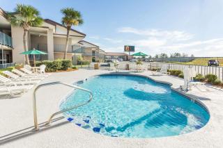 Super 8 by Wyndham Adel GA I-75 - Adel - 6
