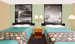 Super 8 by Wyndham Macomb - 7