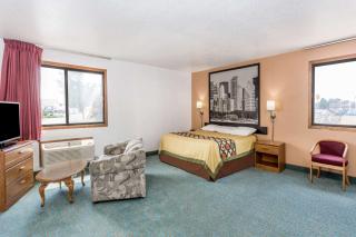 Super 8 by Wyndham Bourbonnais/Kankakee Area - Bourbonnais - 1