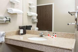 Super 8 by Wyndham Sterling CO - Sterling - 1