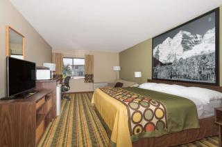 Super 8 by Wyndham Sterling CO - Sterling - 5