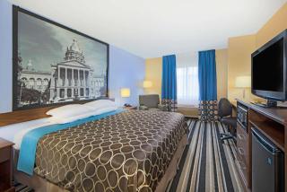 Super 8 by Wyndham Fairfield - Fairfield - 3