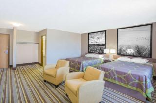 Super 8 by Wyndham Hastings - Hastings - 4