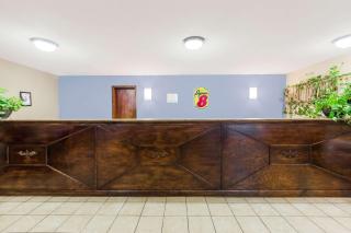 Super 8 by Wyndham Jonesboro - Jonesboro - 6