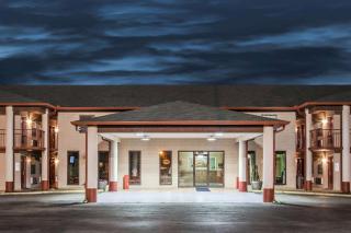 Super 8 by Wyndham Malvern - Malvern - 0