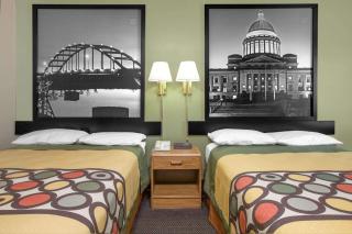 Super 8 by Wyndham Clarksville AR - Clarksville - 5