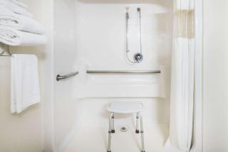 Super 8 by Wyndham Harlingen TX - Harlingen - 3