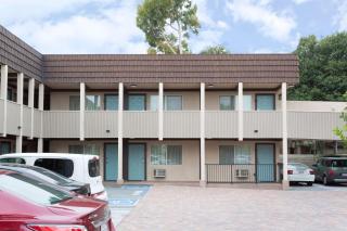 Costa Mesa Inn - Newport Beach Area - 6