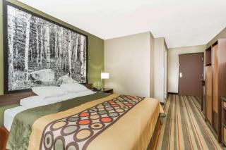 Super 8 by Wyndham Montrose - Montrose - 2