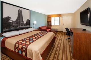Super 8 by Wyndham Burlington NC - Burlington - 7