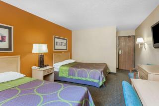 Super 8 by Wyndham Charlotte/Amusement Park Area - Charlotte - 2