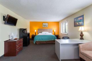 Super 8 by Wyndham Greensboro/Coliseum/Conv. - Greensboro - 3