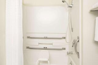 Super 8 by Wyndham New Castle - New Castle - 4