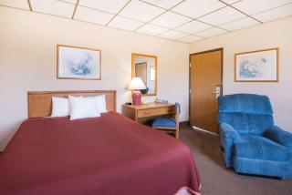 Super 8 by Wyndham Abilene KS - Abilene - 4