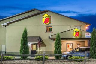 Super 8 by Wyndham Colby - Colby - 9