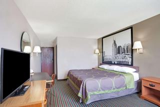 Super 8 by Wyndham Nashville/ Dntn/ Opryland Area - Nashville - 5